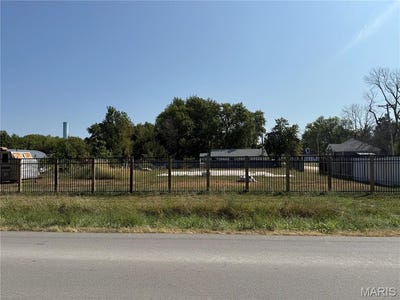 /international/us/103-e-howard-street-bellflower-mo-110102175175/