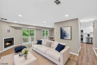 /international/us/32-woods-edge-dr-roxbury-twp-nj-110108388127/