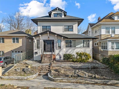 /international/us/3307-153rd-street-flushing-ny-110104197484/