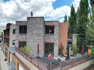 /international/us/360-9th-st-e-ketchum-id-110108439501/