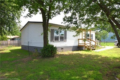 /international/us/413-w-willow-st-stilwell-ok-110105392114/