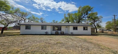 /international/us/39-e-third-st-las-animas-co-110107167148/