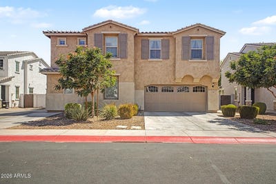 /international/us/905-s-canal-drive-chandler-az-110108229160/