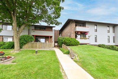 /international/us/7921-s-68th-st-franklin-wi-110101009335/