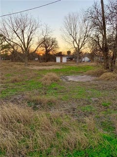 /international/us/325-n-4th-st-lot-6-lot-6-skidmore-tx-110103000952/