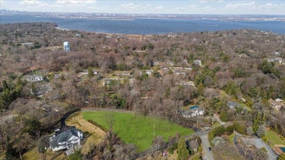 /international/us/36-cow-neck-road-sands-point-ny-110098310786/