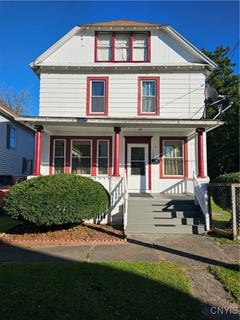 /international/us/1555-neilson-utica-ny-110097982167/