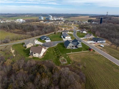 /international/us/1013-overlook-drive-preston-mn-110097010908/