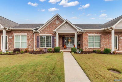 /international/us/2608-brompton-lane-decatur-al-110103345717/
