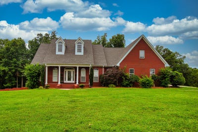 /international/us/211-grant-ln-hamilton-al-110108902647/