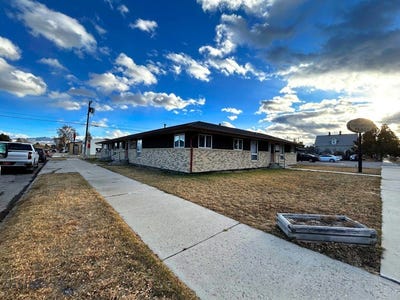 /international/us/310-e-sebree-street-dillon-mt-110096447928/
