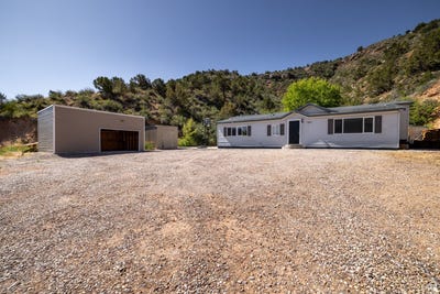 /international/us/7461-w-deep-creek-vernal-ut-110098410066/