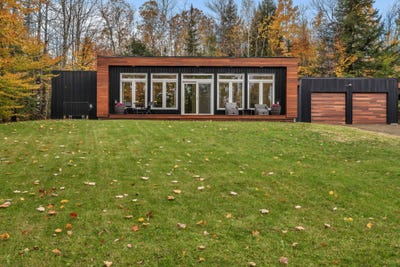 /international/us/24-pleasant-cove-drive-new-vineyard-me-110120667821/