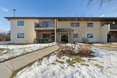 /international/us/3125-cory-lane-hastings-mn-110104898819/