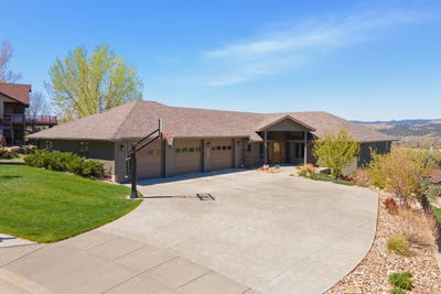 /international/us/2015-harney-drive-rapid-city-sd-110099394053/