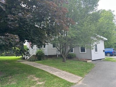/international/us/36-champlain-street-rouses-point-ny-110100720770/