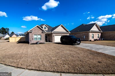 /international/us/123-logans-mill-trail-warner-robins-ga-110106955026/