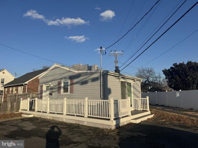 /international/us/201-mace-ave-essex-md-110104027418/