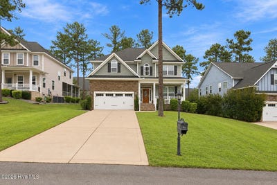/international/us/140-education-drive-spring-lake-nc-110120026339/