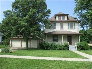 /international/us/725-grove-street-perry-ia-110108769039/