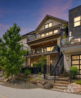 /international/us/3536-n-prospect-ln-garden-city-id-110108331914/