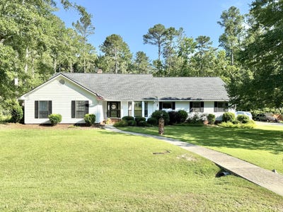 /international/us/653-magnolia-drive-thomson-ga-110100587756/