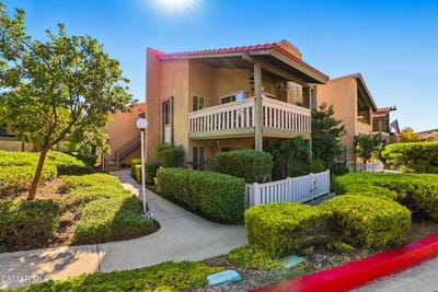 /international/us/245-oakleaf-drive-thousand-oaks-ca-110103143597/