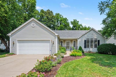 /international/us/6433-armstrong-drive-south-bend-in-110109473797/
