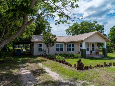 /international/us/801-n-avenue-a-cross-plains-tx-110110107860/