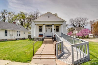 /international/us/400-s-washington-street-jerseyville-il-110098691365/