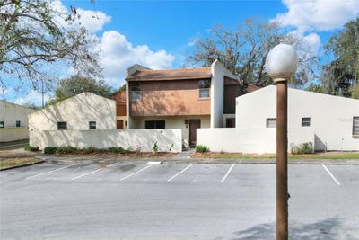 /international/us/1880-n-crystal-lake-drive-lakeland-fl-110097472302/