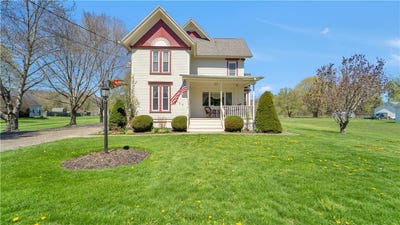 /international/us/7607-county-route-14-bath-ny-110107663931/