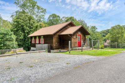 /international/us/1148-laurel-rd-townsend-tn-110105722995/