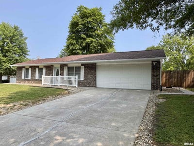 /international/us/1612-joyce-lane-macomb-il-110100047751/