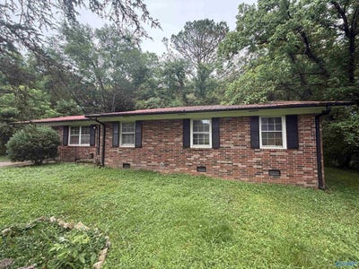 /international/us/902-sisk-street-scottsboro-al-110108471119/