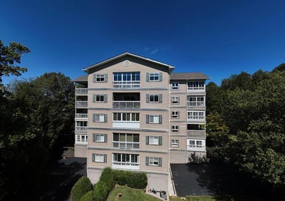/international/us/121-river-street-hiawassee-ga-110110375053/