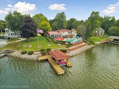 /international/us/42494-e-huron-river-drive-belleville-mi-110101399866/?lang=it