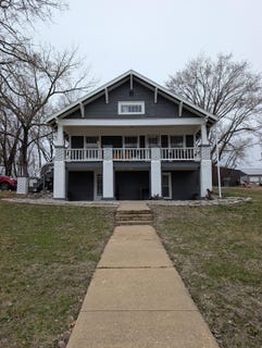/international/us/18770-jackson-street-hermitage-mo-110108020102/