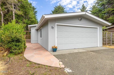 /international/us/43300-little-river-airport-road-little-river-ca-110094066599/