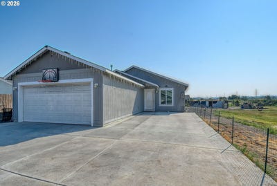 /international/us/1447-ne-kenna-dr-hermiston-or-110108410773/