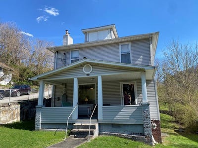 /international/us/410-bishop-street-williamson-wv-110106813702/
