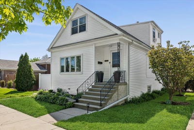 /international/us/2308-n-77th-court-elmwood-park-il-110107818783/