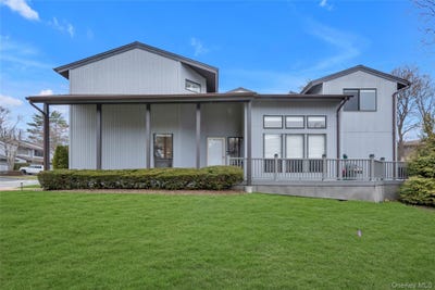 /international/us/51-foxwood-drive-jericho-ny-110106669903/