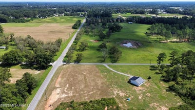 /international/us/nsn-fig-farm-road-lucedale-ms-110120149389/
