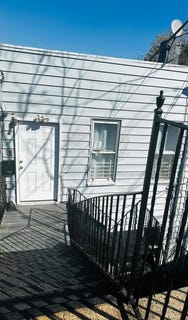 /international/us/1622-adams-bronx-ny-110101222154/