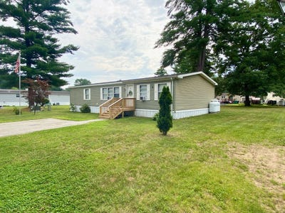 /international/us/285-white-birch-estates-fort-edward-ny-110119394221/