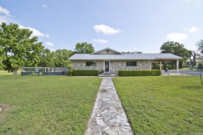 /international/us/702-e-schubert-fredericksburg-tx-110108552917/?lang=zh-cn