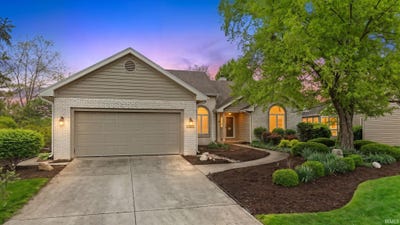 /international/us/1409-copper-beech-run-fort-wayne-in-110107749356/