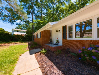/international/us/438-n-hickory-street-angier-nc-110100304491/