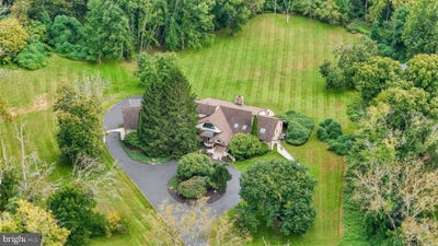 /international/us/805-bryn-mawr-avenue-newtown-square-pa-110110317600/